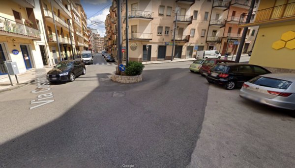 locale commerciale in affitto ad Avellino in zona Centro Città