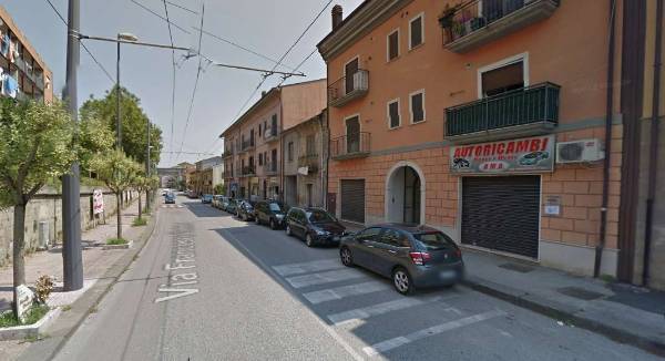 negozio in affitto ad Avellino