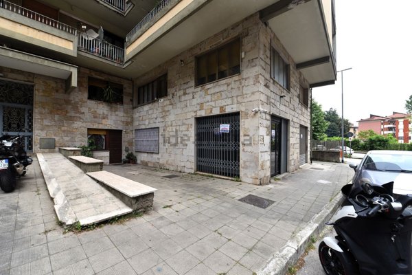 locale commerciale in affitto ad Avellino