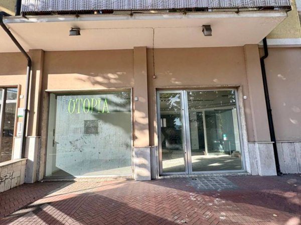 negozio in affitto ad Avellino