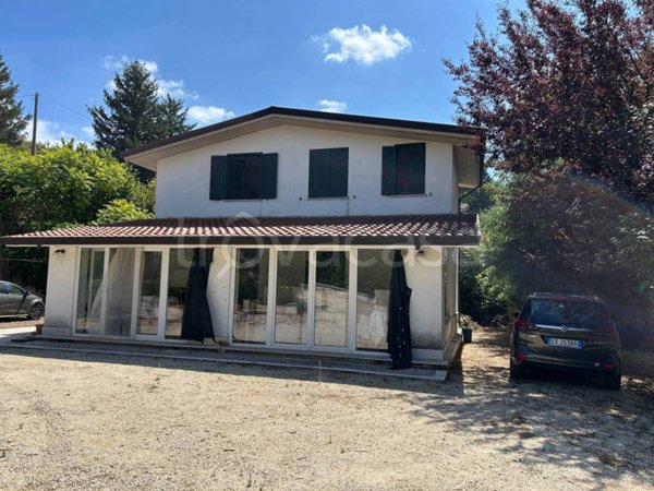 casa indipendente in affitto ad Avellino