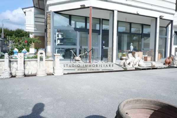locale commerciale in affitto ad Avellino