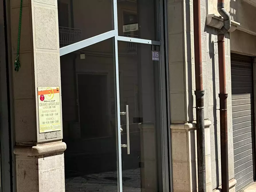 locale commerciale in affitto ad Avellino