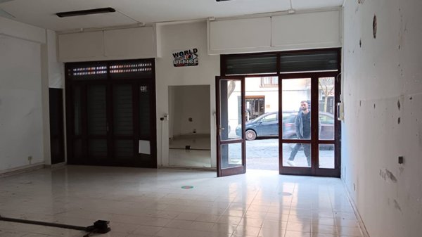 locale commerciale in affitto ad Avellino in zona Centro Città