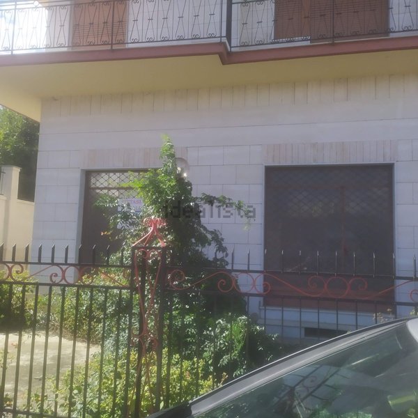 locale commerciale in affitto ad Avellino