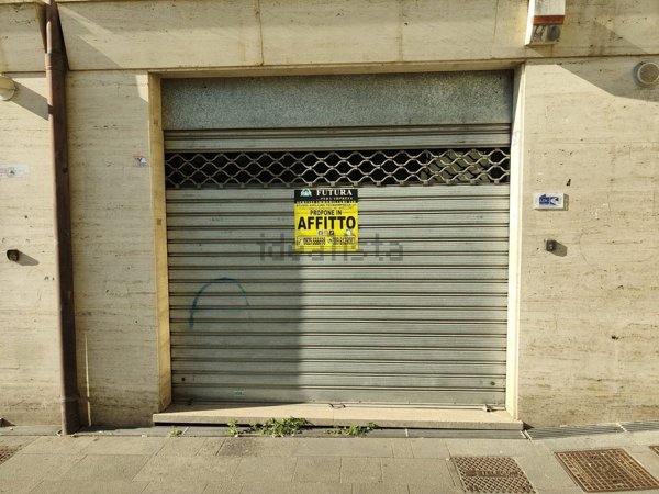 locale commerciale in affitto ad Avellino