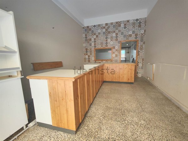 locale commerciale in affitto ad Avellino in zona Centro Città