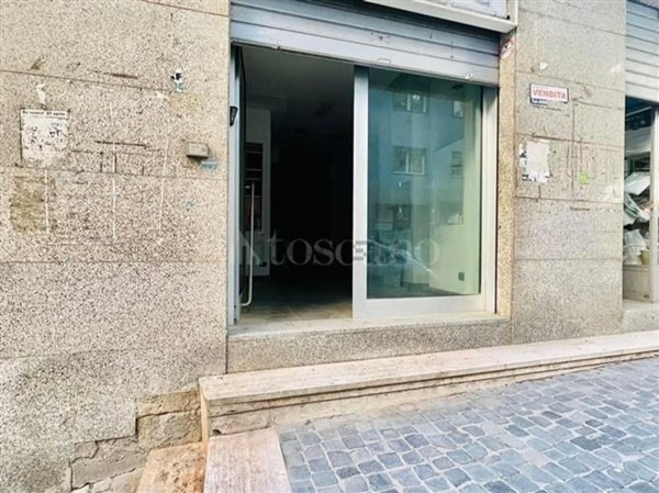 locale commerciale in affitto ad Avellino