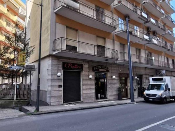 negozio in affitto ad Avellino