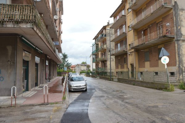 locale commerciale in affitto ad Avellino