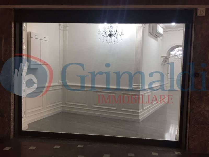 negozio in affitto ad Avellino in zona Centro Città