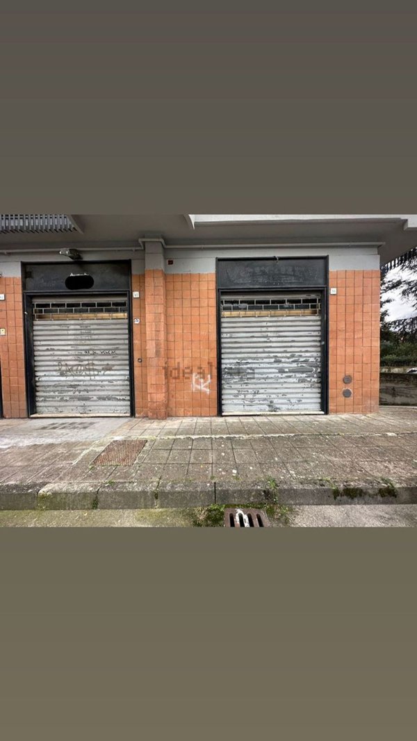 locale commerciale in affitto ad Avellino