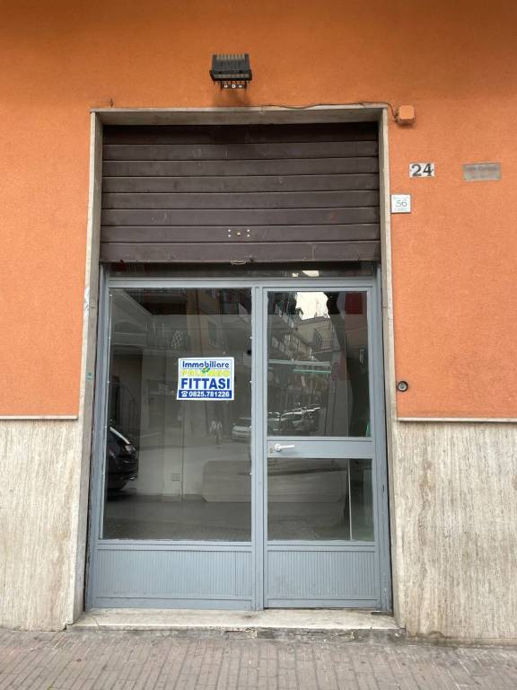 negozio in affitto ad Avellino