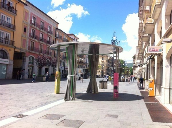 locale commerciale in affitto ad Avellino