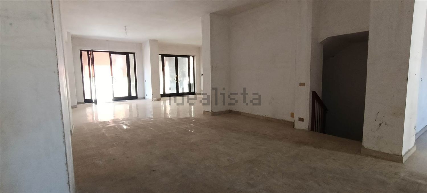 locale commerciale in affitto ad Avellino in zona Centro Città