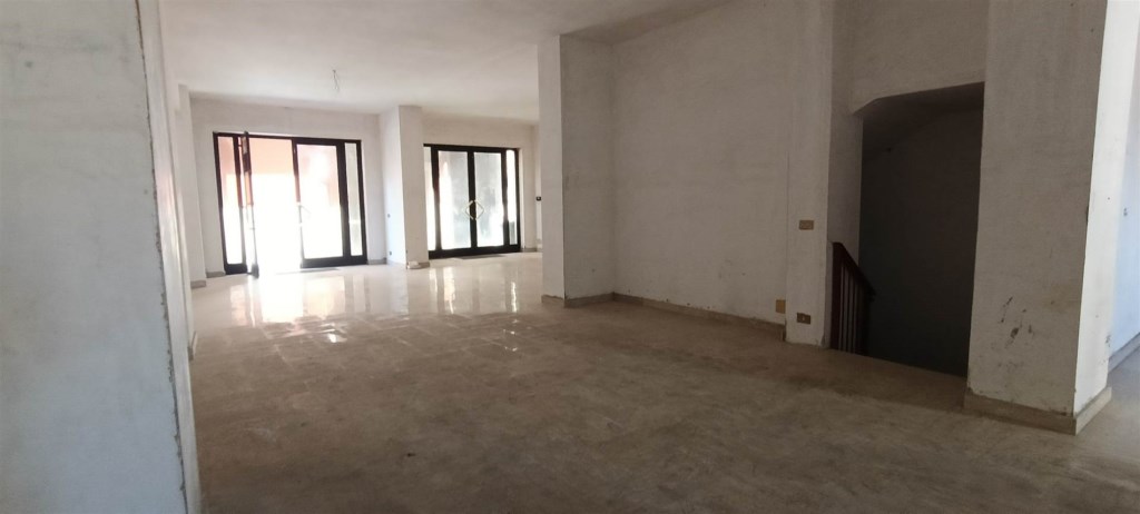 negozio in affitto ad Avellino in zona Centro Città