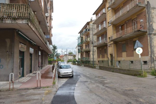 locale commerciale in affitto ad Avellino