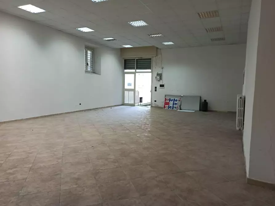 locale commerciale in affitto ad Avellino in zona Centro Città