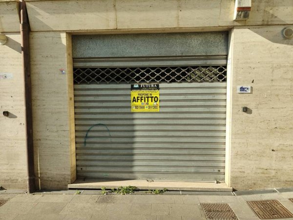 negozio in affitto ad Avellino