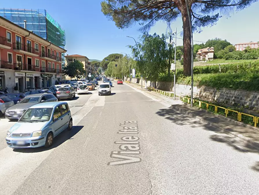 locale commerciale in affitto ad Avellino in zona Centro Città