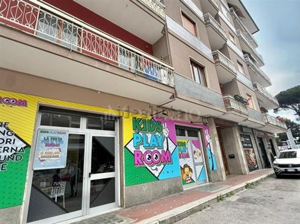 negozio in affitto ad Avellino in zona Centro Città