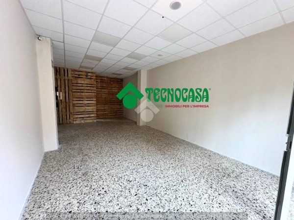 negozio in affitto ad Avellino in zona Rione Mazzini