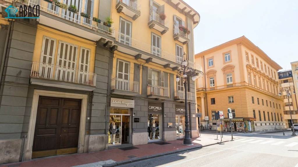 negozio in affitto ad Avellino