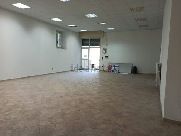 locale commerciale in affitto ad Avellino in zona Centro Città