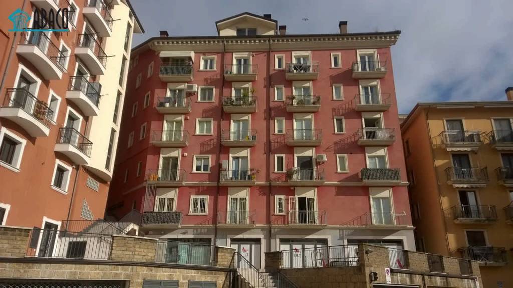 negozio in affitto ad Avellino in zona Rione Mazzini