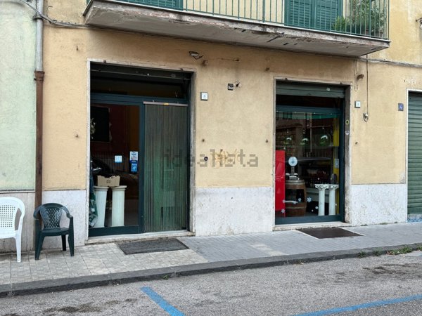 locale commerciale in affitto ad Avellino in zona Centro Città