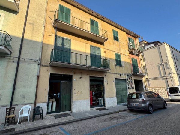 negozio in affitto ad Avellino in zona Centro Città