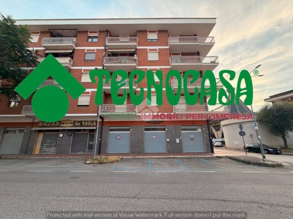 negozio in affitto ad Avellino in zona Centro Città