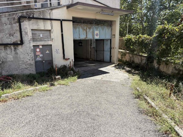 box auto in affitto ad Avellino in zona Centro Città
