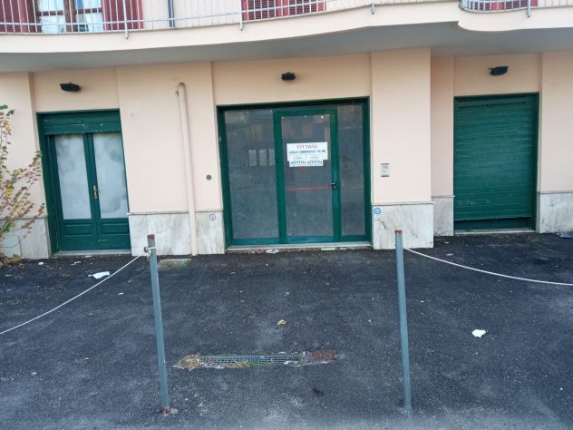 locale commerciale in affitto a Baiano