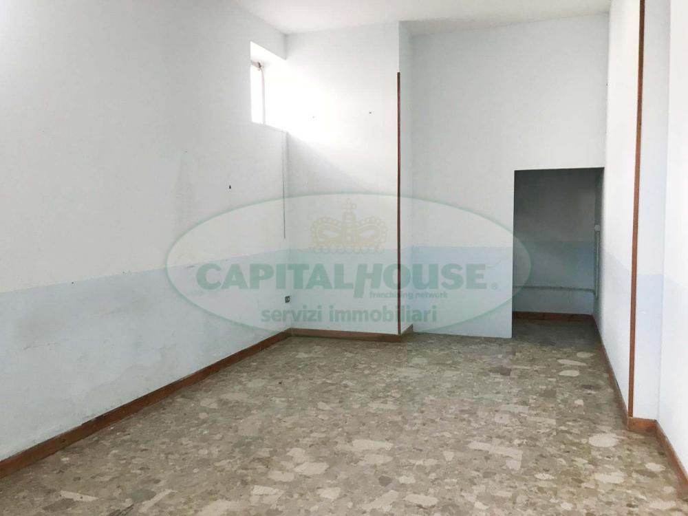 locale commerciale in affitto a Baiano