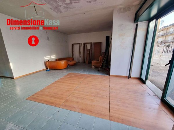 locale commerciale in affitto a Baiano