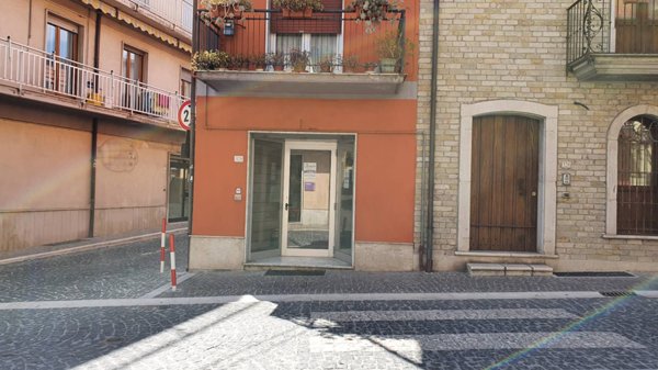 locale commerciale in affitto a Grottaminarda