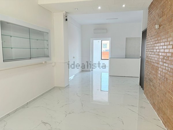 locale commerciale in affitto a Grottaminarda