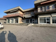 negozio in affitto ad Alba