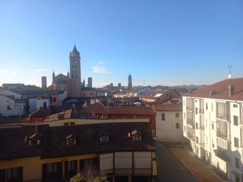 appartamento in affitto ad Alba