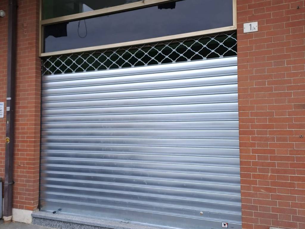 negozio in affitto ad Alba in zona Mussotto