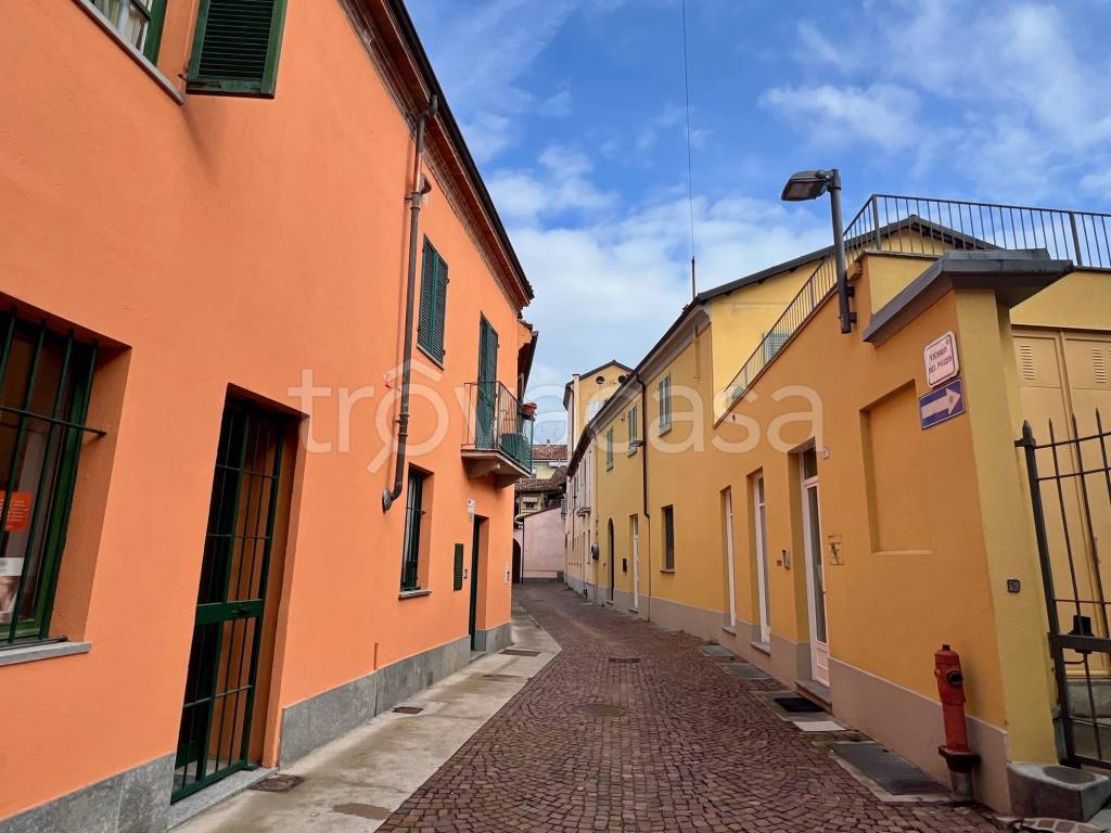 appartamento in affitto ad Alba
