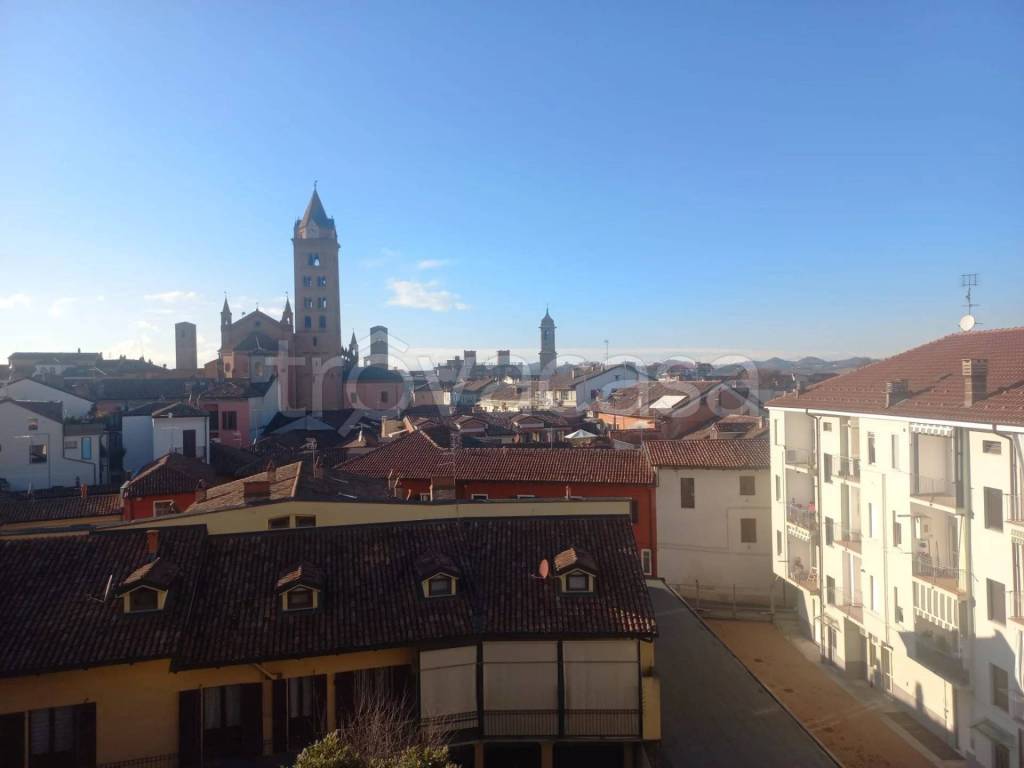 appartamento in affitto ad Alba