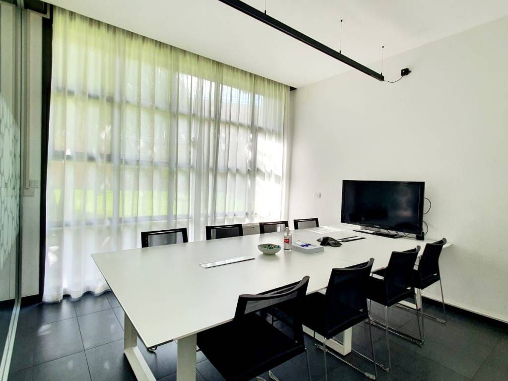 ufficio in affitto ad Alba