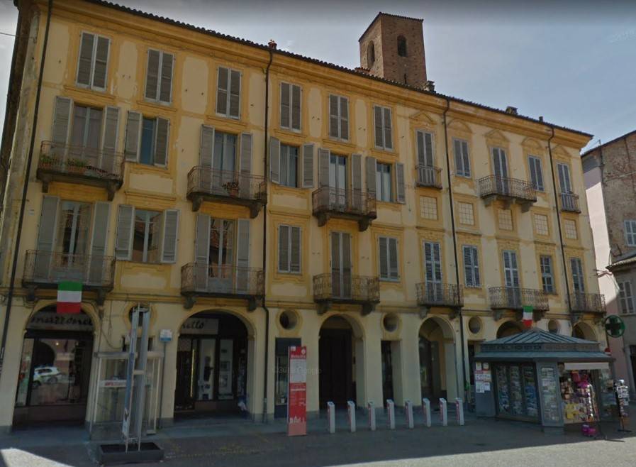 ufficio in affitto ad Alba