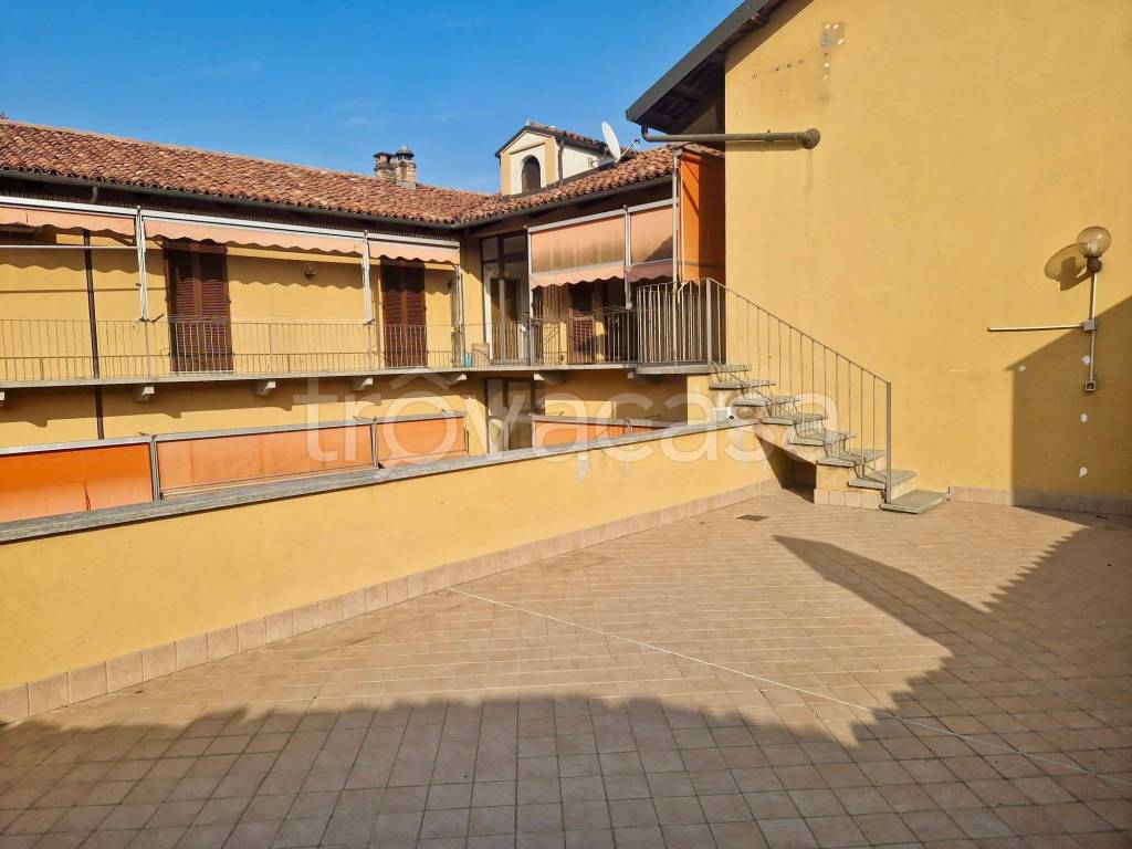 appartamento in affitto ad Alba