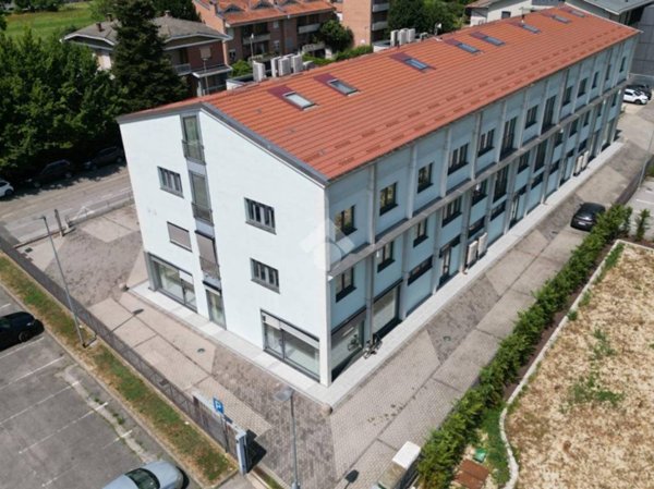 ufficio in affitto ad Alba