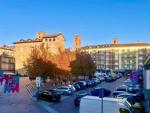 ufficio in affitto ad Alba