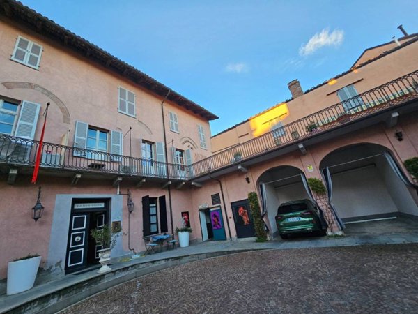 ufficio in affitto ad Alba