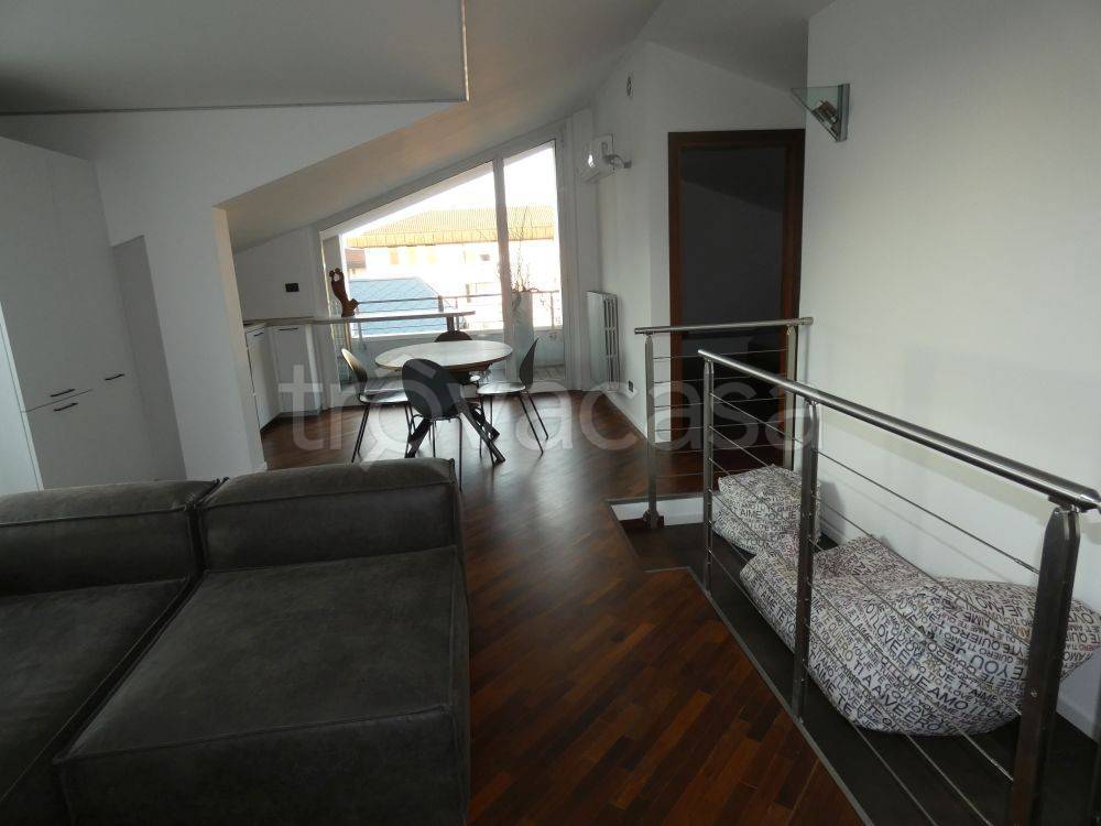 appartamento in affitto ad Alba